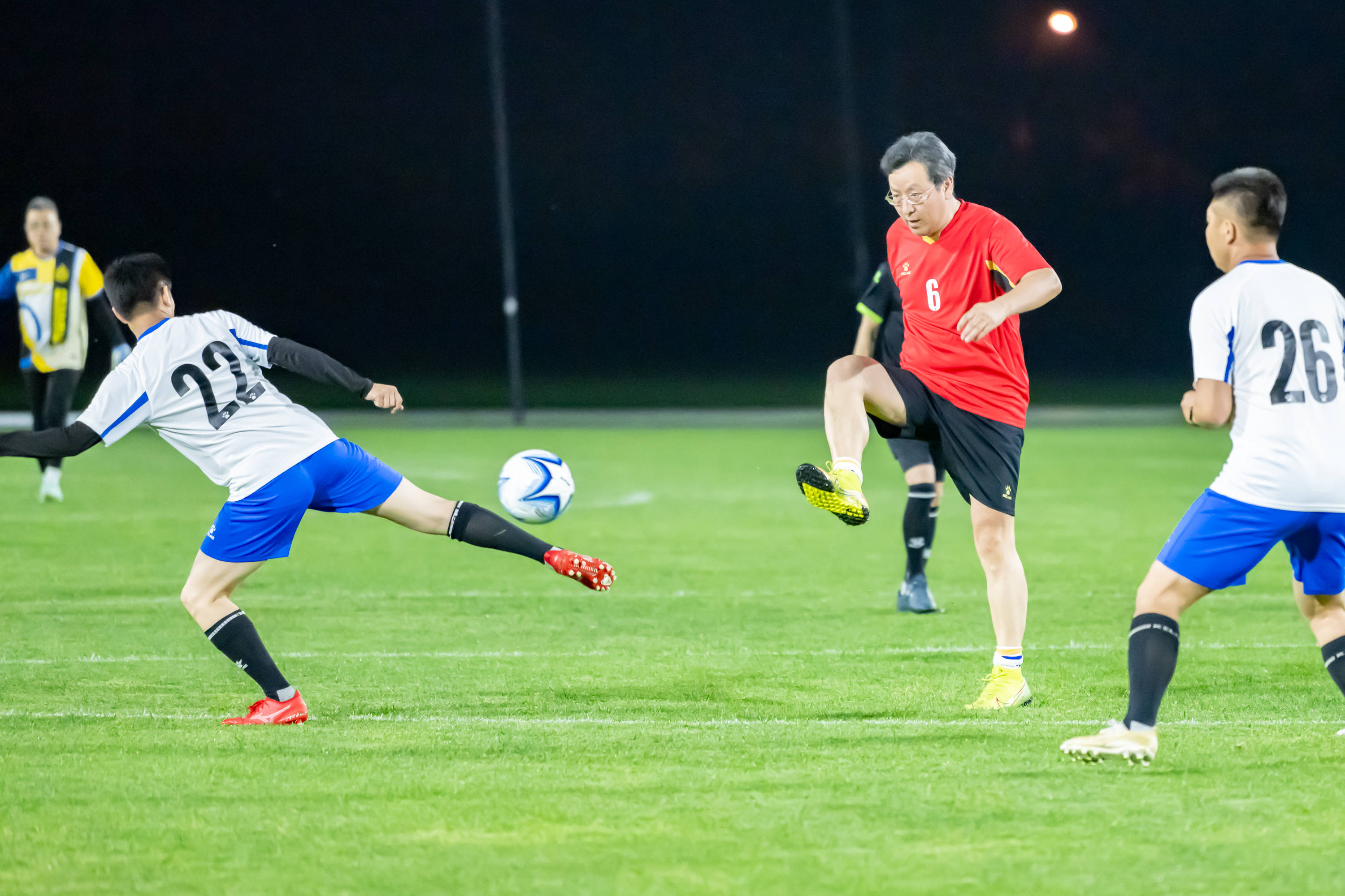 几年中多次 几年中多次