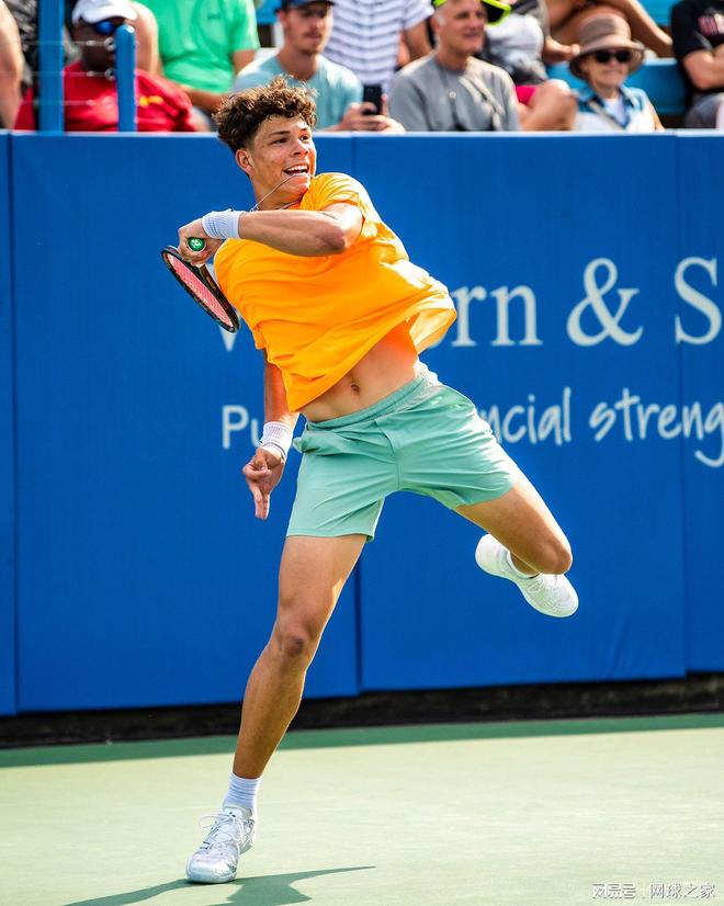 博尼费斯在 博尼费斯在